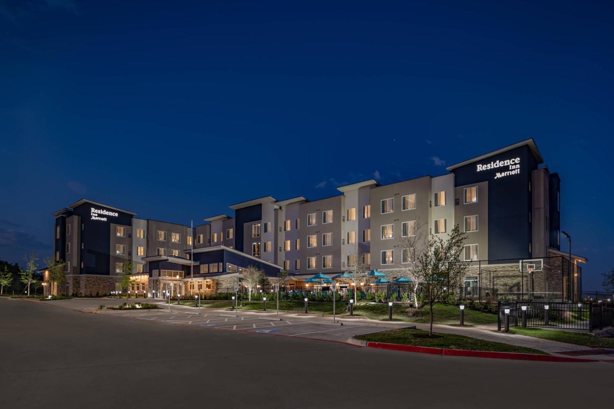 Residence Inn By Marriott Dallas At The Canyon Exterior photo